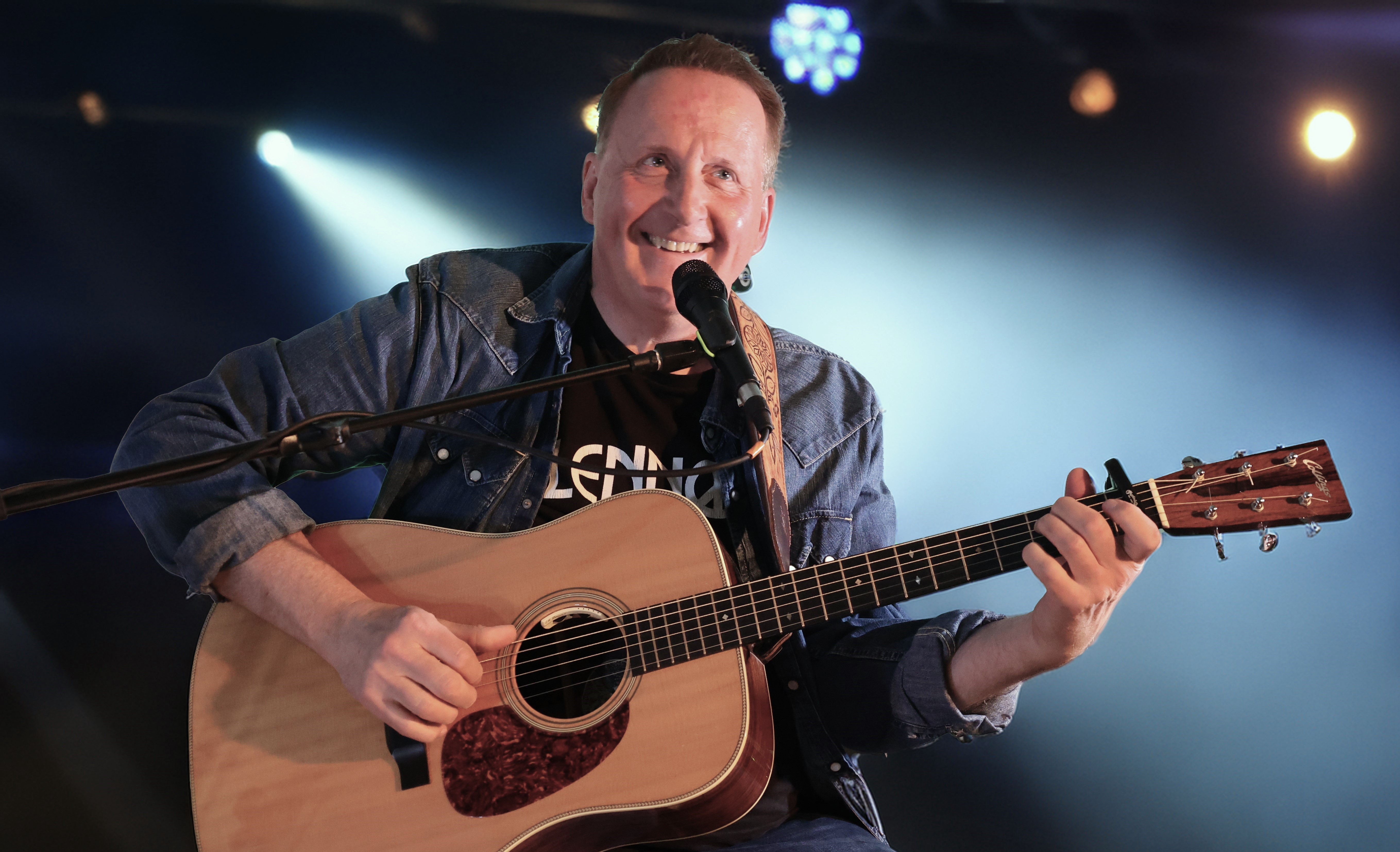 KONZERT Volkwin Müller, Detmold | 'Imagine' & John Lennons weißes Klavier | Konzert bis Lesung über Freundschaft Graphiker Klaus Voormann & Beatle John Lennon